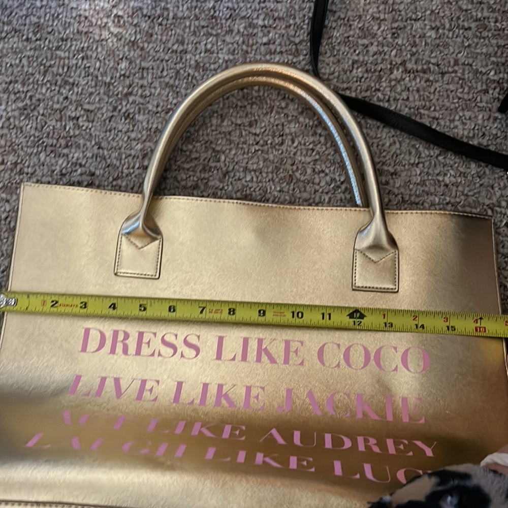 Tote - Picture 4 of 5